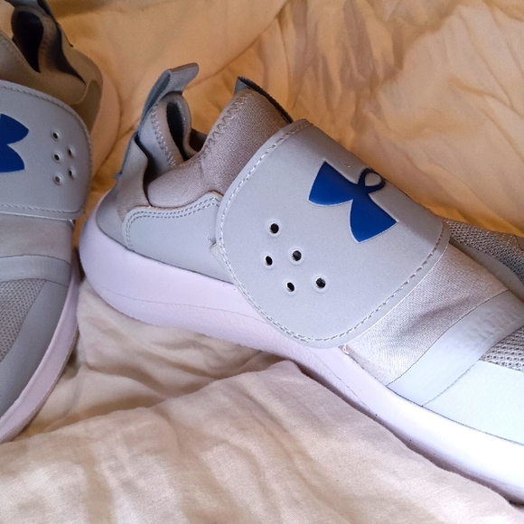 UNDER ARMOUR Mens UA Runplay Mod Gray White blue Running Shoe 12 sneakers tennis - Picture 6 of 8